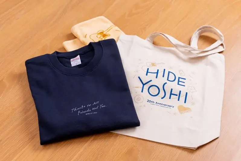 HIDEYOSHI のTシャツとトートバッグ